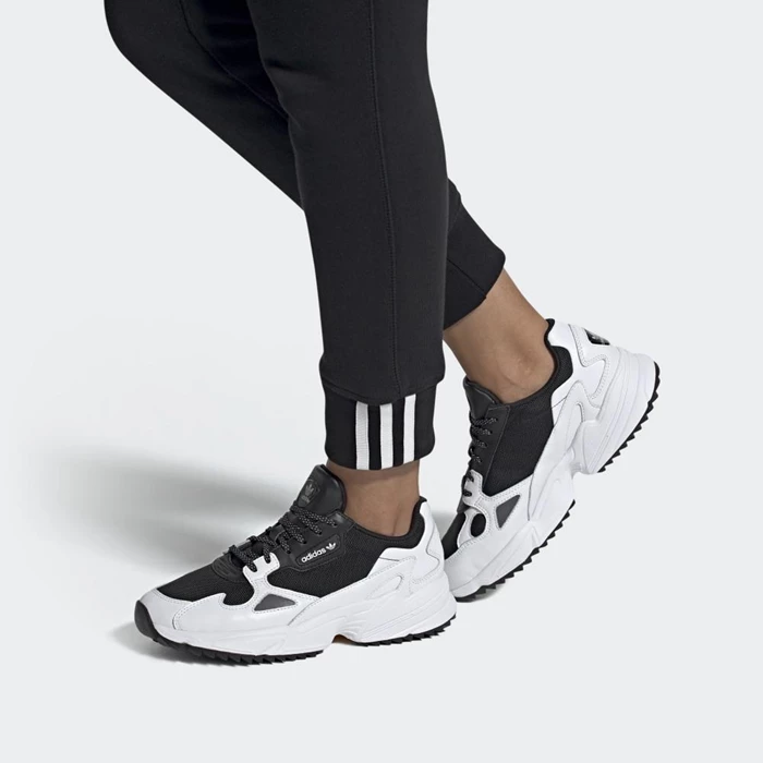 Originales Adidas Falcon Trail Mujer Negras | 92MQCKUP