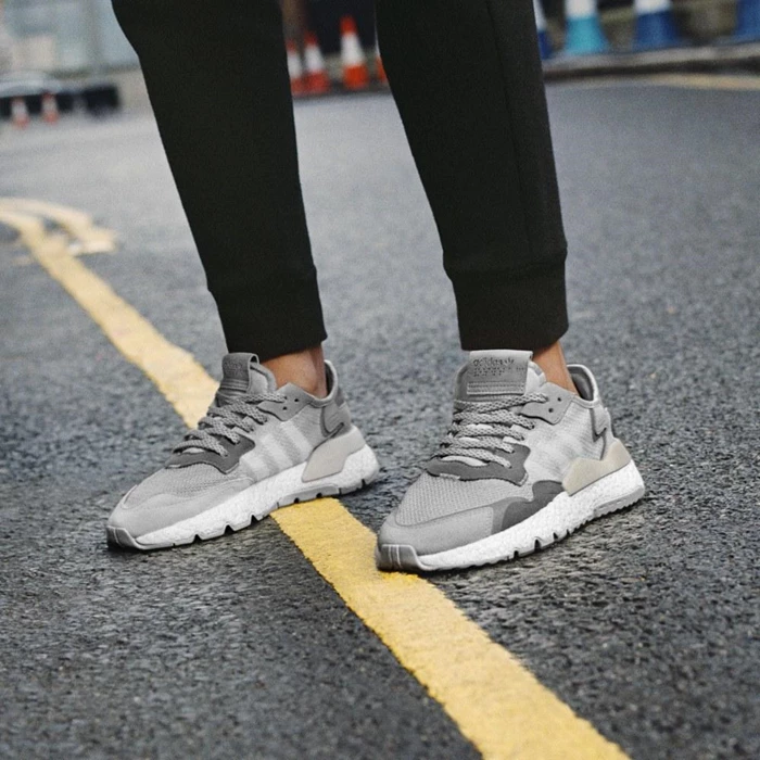 Originales Adidas Nite Jogger Mujer Gris | 29CHQLYK